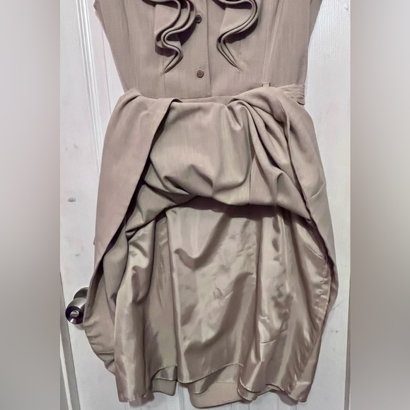 Calvin Klein Tan Ruffle Collar V Neck Sleeveless Pleated Fit and Flare Dress - Picture 7 of 11